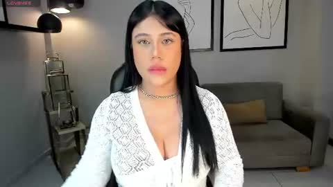 Ashley Ferrer  online show from July 2026 06:59:01 PM