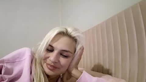 ashleymaddyyyy647935 online show from April 2026 07:45:01 AM