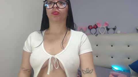 Ashley online show from November 2025 12:33:02 PM