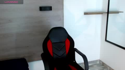 ashleysofiathenison online show from July 2026 03:32:01 PM