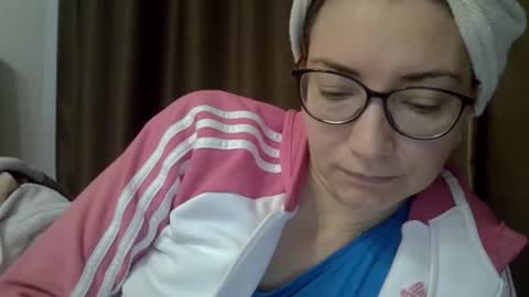 Ashley online show from October 2025 06:37:02 AM