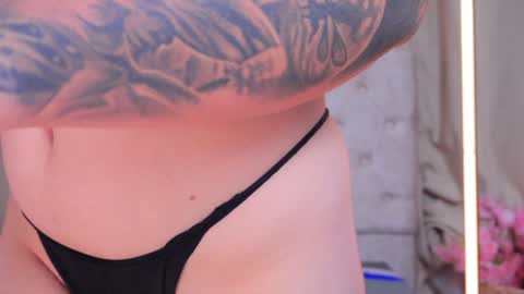 Ashley Lauren online show from December 2024 07:07:02 AM