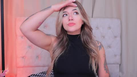 Ashley Lauren online show from December 2024 03:58:02 AM