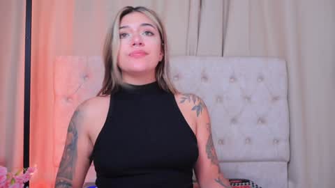 Ashley Lauren online show from December 2024 10:16:02 AM