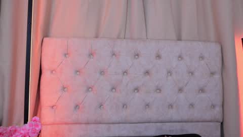 Ashley Lauren online show from December 2024 07:06:02 AM