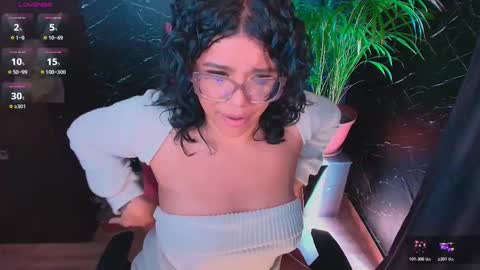 Ashleyy18   online show from February 2026 07:10:02 PM