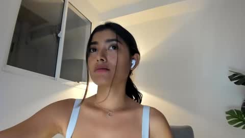 ashllovee online show from January 2025 03:56:02 AM