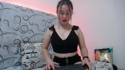 Snapshot of ashly_93 chatting on December 2024 07:18:01 AM engel online show from December 2024 07:18:01 AM