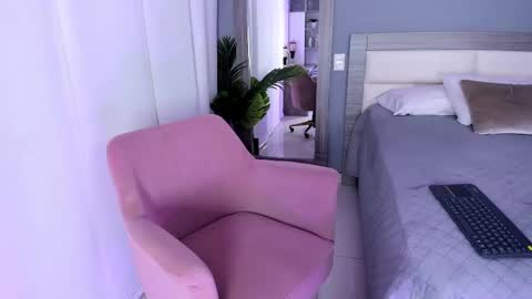 Snapshot of ashly_hills chatting on October 2025 03:47:01 AM Ashly online show from October 2025 03:47:01 AM