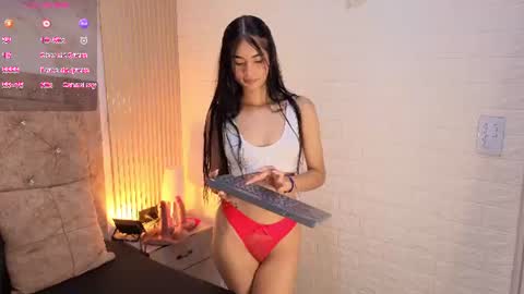 ashlybloom1 online show from July 2026 11:45:01 AM