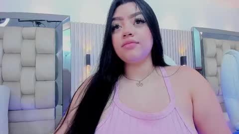 Snapshot of ashlyn_parker chatting on January 2025 08:04:01 PM ashlyn online show from January 2025 08:04:01 PM