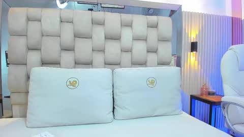 Snapshot of ashlyn_parker chatting on February 2025 08:42:01 PM ashlyn online show from February 2025 08:42:01 PM