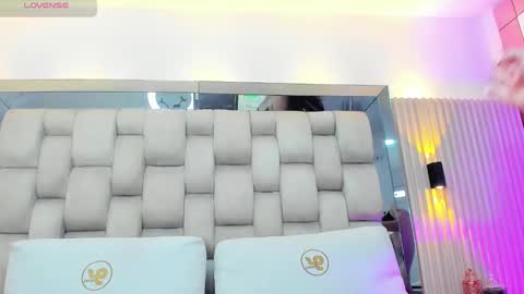 Snapshot of ashlyn_parker chatting on February 2025 07:28:02 PM ashlyn online show from February 2025 07:28:02 PM