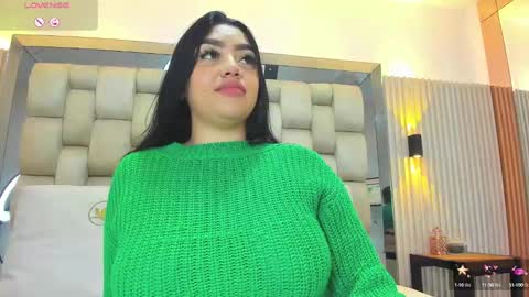 Snapshot of ashlyn_parker chatting on February 2025 11:23:02 PM ashlyn online show from February 2025 11:23:02 PM