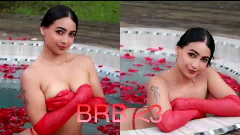 Ashly Rouxx online show from May 2026 12:40:02 AM