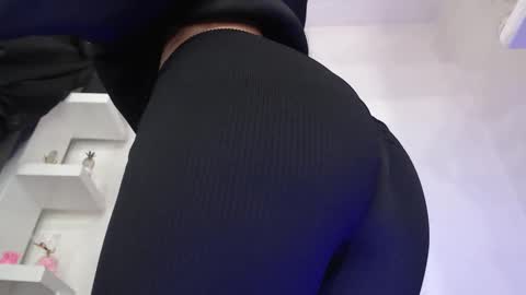  Ashly online show from September 2025 11:31:02 PM