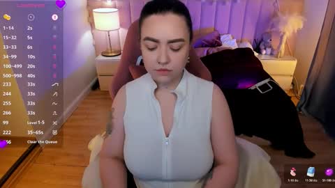 Snapshot of ashton_heidi chatting on February 2026 11:17:01 PM Your girlfriend online show from February 2026 11:17:01 PM