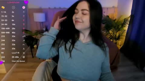 Snapshot of ashton_heidi chatting on March 2026 12:08:01 AM Your girlfriend online show from March 2026 12:08:01 AM