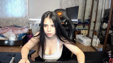 Snapshot of ashtonvisnosky chatting on February 2026 12:18:02 AM Lina online show from February 2026 12:18:02 AM