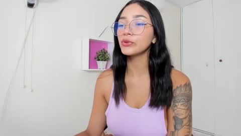 Camila online show from December 2024 01:10:01 PM