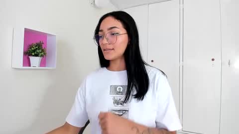 Camila online show from January 2025 04:14:02 PM