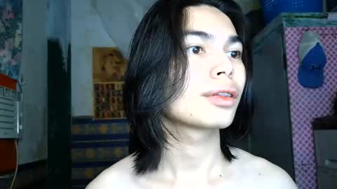 asian_babyboi online show from June 2026 01:17:02 PM