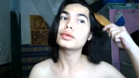 asian_babyboi online show from June 2026 06:41:01 PM