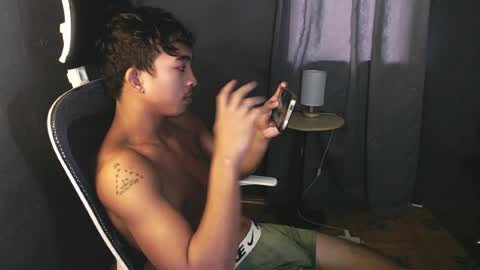 Snapshot of asian_hunk_moreno chatting on July 2026 07:23:01 AM Yuri online show from July 2026 07:23:01 AM