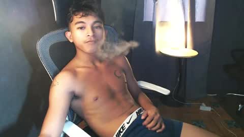 Snapshot of asian_hunk_moreno chatting on July 2026 07:56:02 AM Yuri online show from July 2026 07:56:02 AM
