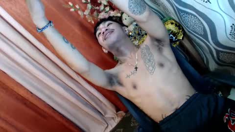 Snapshot of asian_kimxxx chatting on January 2025 09:28:01 PM don online show from January 2025 09:28:01 PM