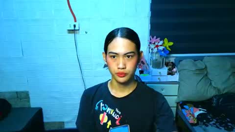LOVELY LORAINE online show from July 2026 11:17:02 AM