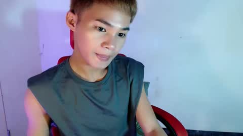 Snapshot of asian_lover05 chatting on April 2026 04:44:01 PM asian_lover05 online show from April 2026 04:44:01 PM