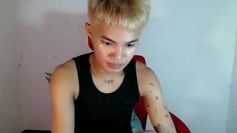 Snapshot of asian_lover05 chatting on May 2026 04:12:01 PM asian_lover05 online show from May 2026 04:12:01 PM