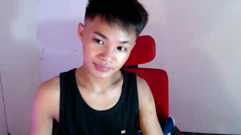 Snapshot of asian_lover05 chatting on May 2026 04:13:02 PM asian_lover05 online show from May 2026 04:13:02 PM