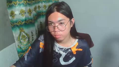 Rhean online show from March 2025 06:12:01 PM