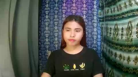 Sofia online show from November 2025 06:06:02 AM