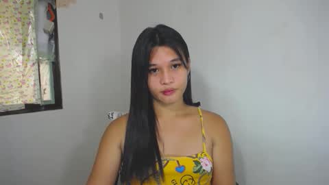 Yan online show from November 2025 10:41:02 PM