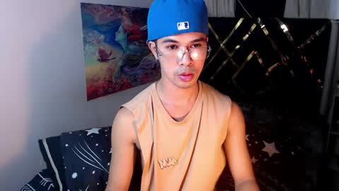asiancum_peter online show from April 2026 11:37:01 AM