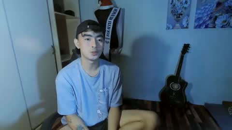 Snapshot of asiancummer_bry69 chatting on December 2024 09:00:02 PM Bry online show from December 2024 09:00:02 PM