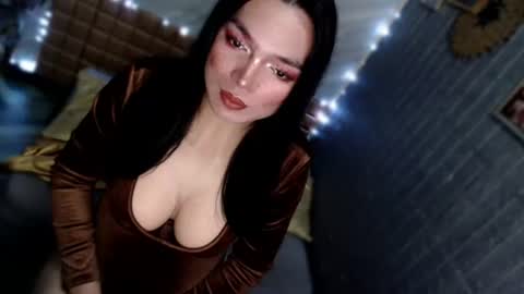 BELLA NOTCH online show from July 2026 02:42:02 PM