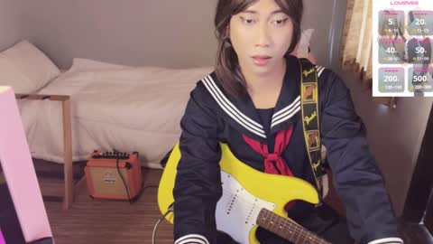 Snapshot of asianfemboycd chatting on December 2024 04:23:02 AM Emi online show from December 2024 04:23:02 AM