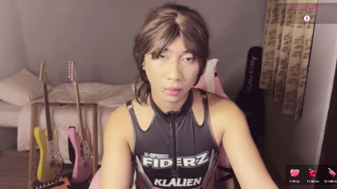 Snapshot of asianfemboycd chatting on February 2025 04:31:02 PM Emi online show from February 2025 04:31:02 PM