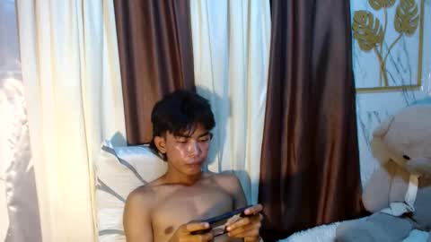 Nico online show from October 2025 06:17:01 PM