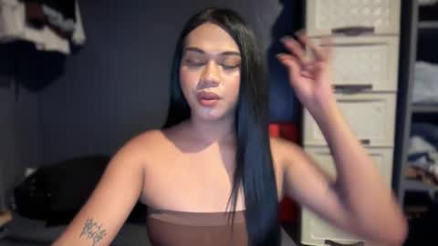 JULIA online show from April 2026 07:42:01 PM