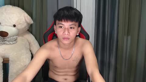 Snapshot of asianhunk_zam chatting on December 2024 12:55:02 PM Zam online show from December 2024 12:55:02 PM