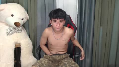 Snapshot of asianhunk_zam chatting on December 2024 02:05:02 PM Zam online show from December 2024 02:05:02 PM