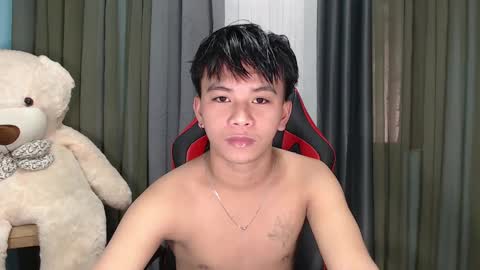 Snapshot of asianhunk_zam chatting on January 2025 04:44:01 AM Zam online show from January 2025 04:44:01 AM