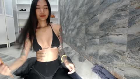 Snapshot of asianqueen93 chatting on December 2024 05:13:01 PM Jeje special online show from December 2024 05:13:01 PM