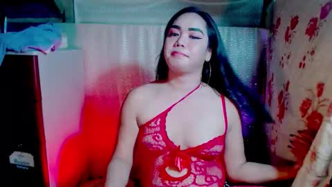 Sofhia online show from October 2025 05:47:02 PM