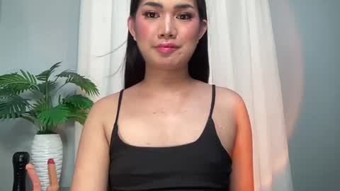 Lily online show from June 2026 10:52:02 AM